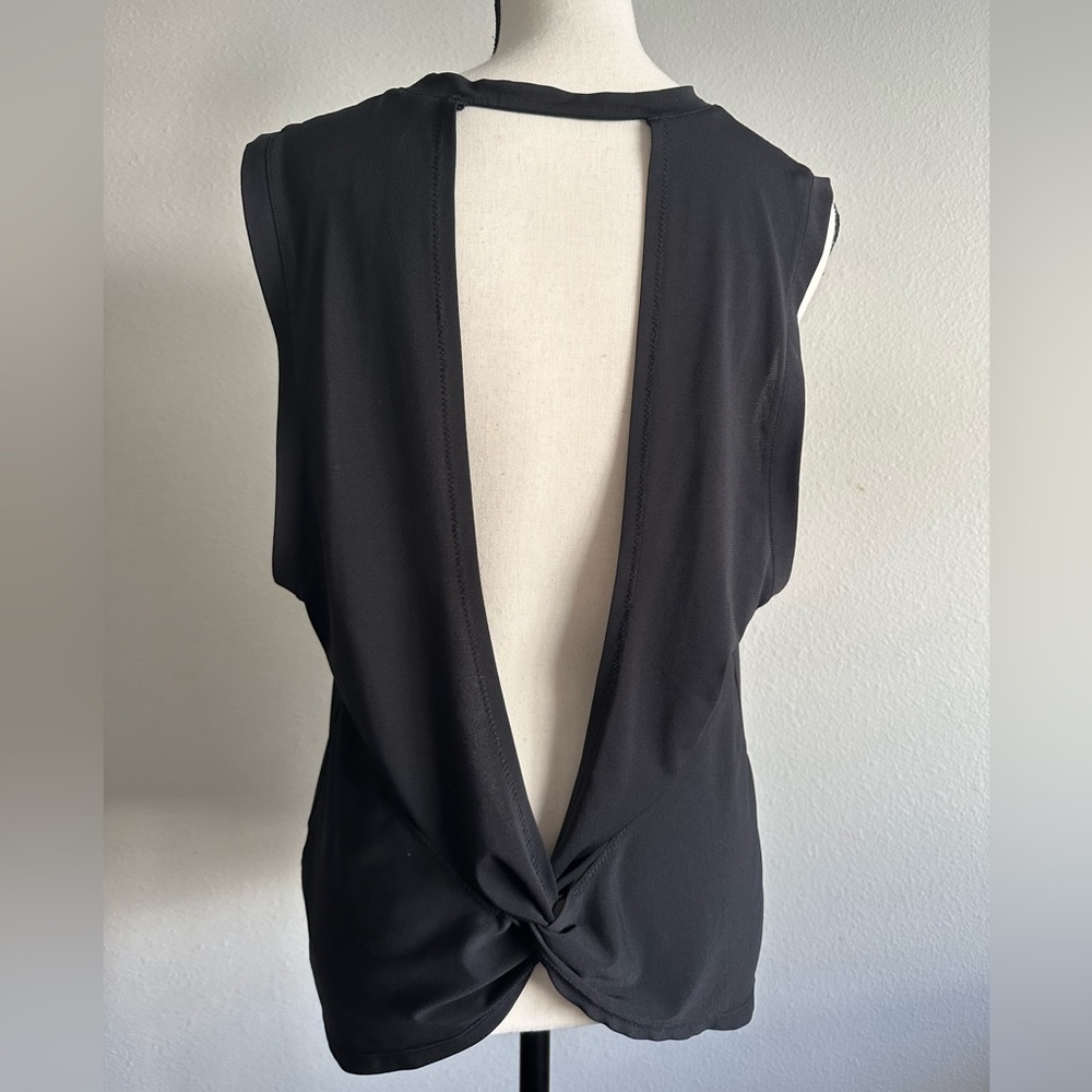 Fabletics top - Picture 3 of 5